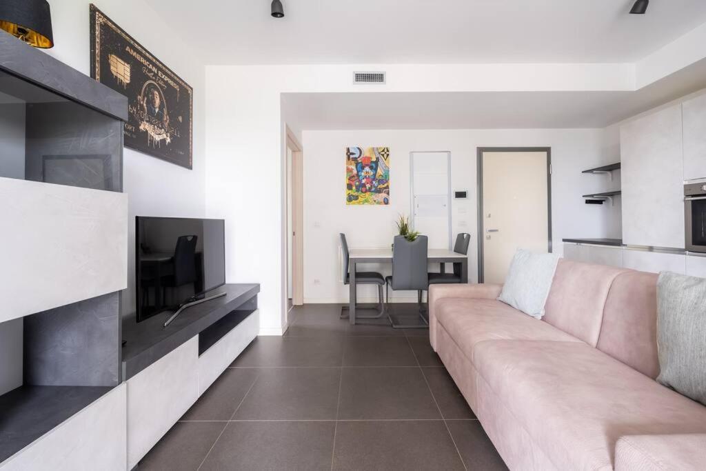 We Home - Uptown74 Bloom Apartment - Milano Esterno foto